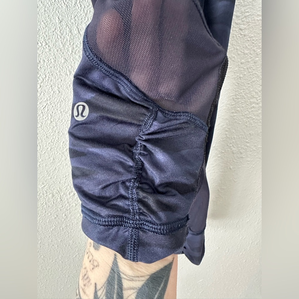Lululemon Blue Camo Leggings High-Waisted Align Yoga Pants Mesh Sides Size 4 - Picture 12 of 16